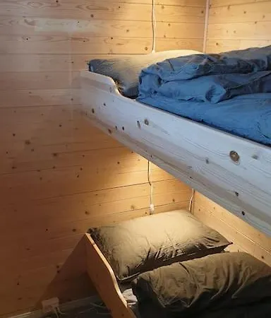 Enebolig Med Sentral Beliggenhet Og Gjestehus Arendal